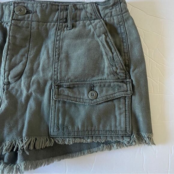 American Eagle Outfitters Army Green Shorts Sz 4 - Picture 2 of 10